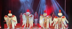  Revue Cabaret itinérante  -  Revue Prestige Paradis de la troupe Claude Roland